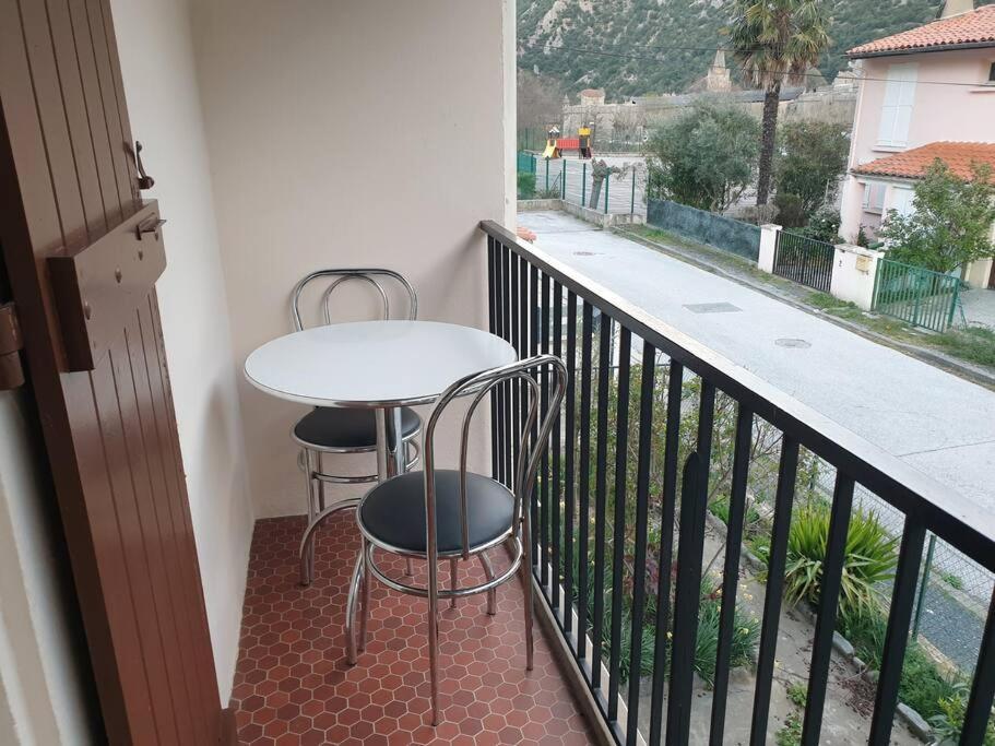 孔夫朗自由城Jolie Maison Avec Jardin别墅 外观 照片